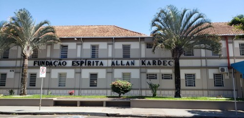 Funda&ccedil;&atilde;o Allan Kardec festeja 100 anos com confraterniza&ccedil;&atilde;o para a comunidade